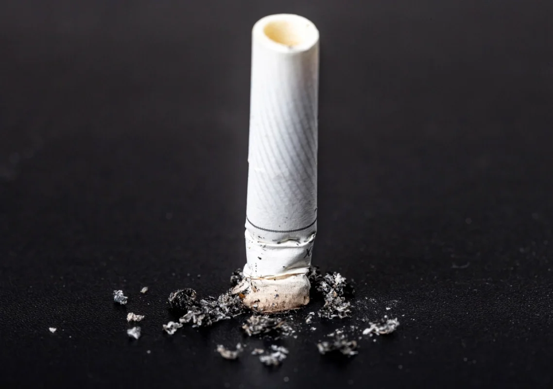 Opušak od cigarete, ugašena cigareta Shopex.rs