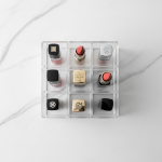 Akrilni organizator za sminku, pogled odozgo, 9 odvojenih odeljaka